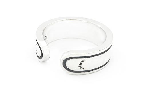 SIMPLE LINE RING